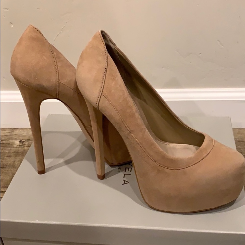 Kurt Geiger platform pumps - Carvela